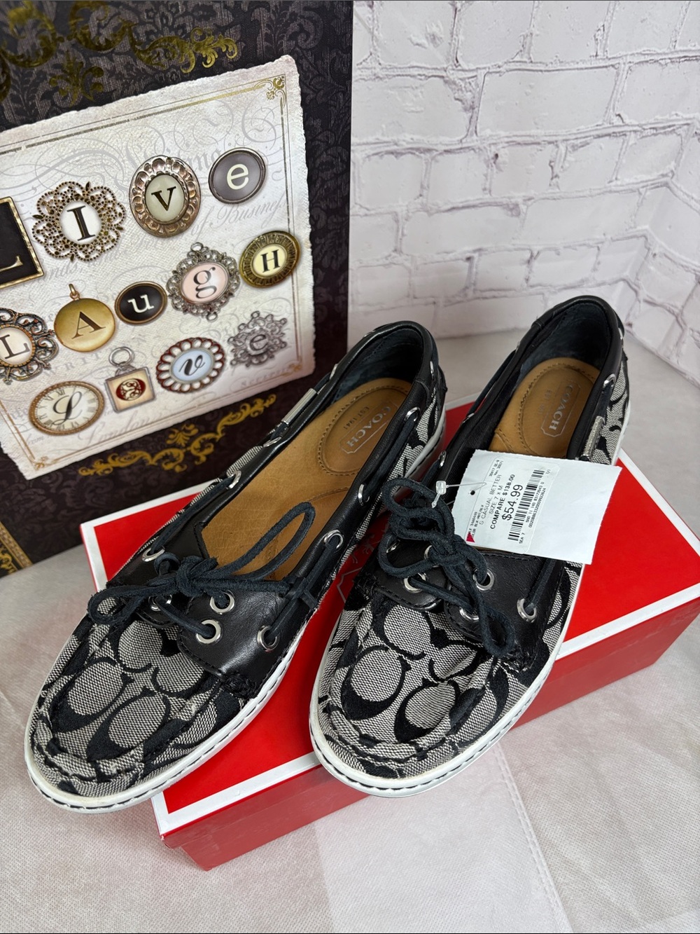 Women’s 7M Coach Lace up Boat Shoes Black Leather Signature C EUC w/Red Shoe Box - Picture 2 of 14